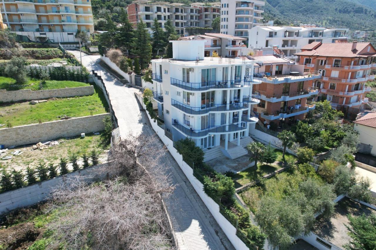 Jico Travel - Villa Colombo Vlorë Buitenkant foto