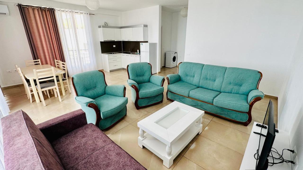 Jico Travel - Villa Colombo Vlorë Buitenkant foto