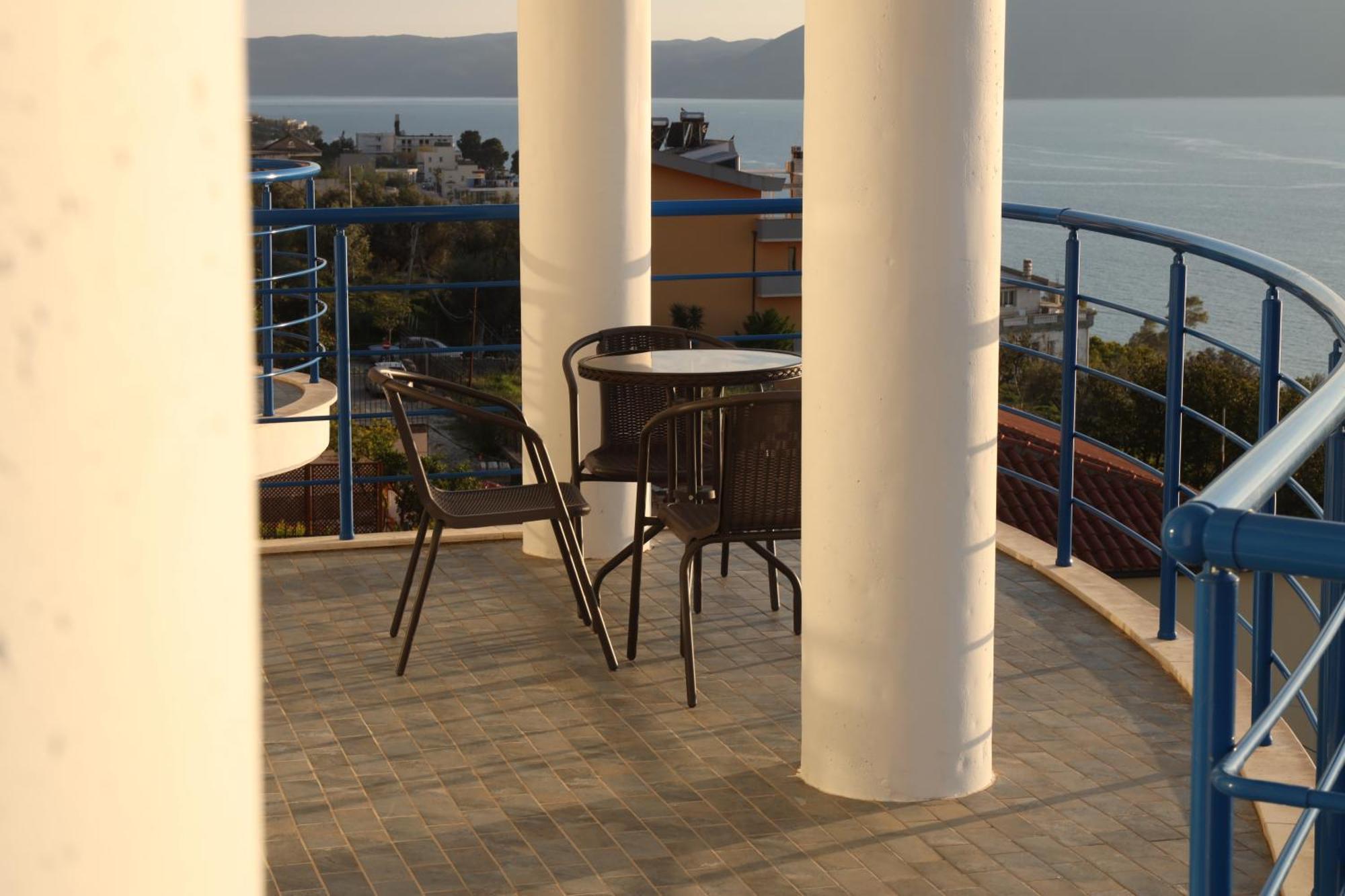 Jico Travel - Villa Colombo Vlorë Kamer foto