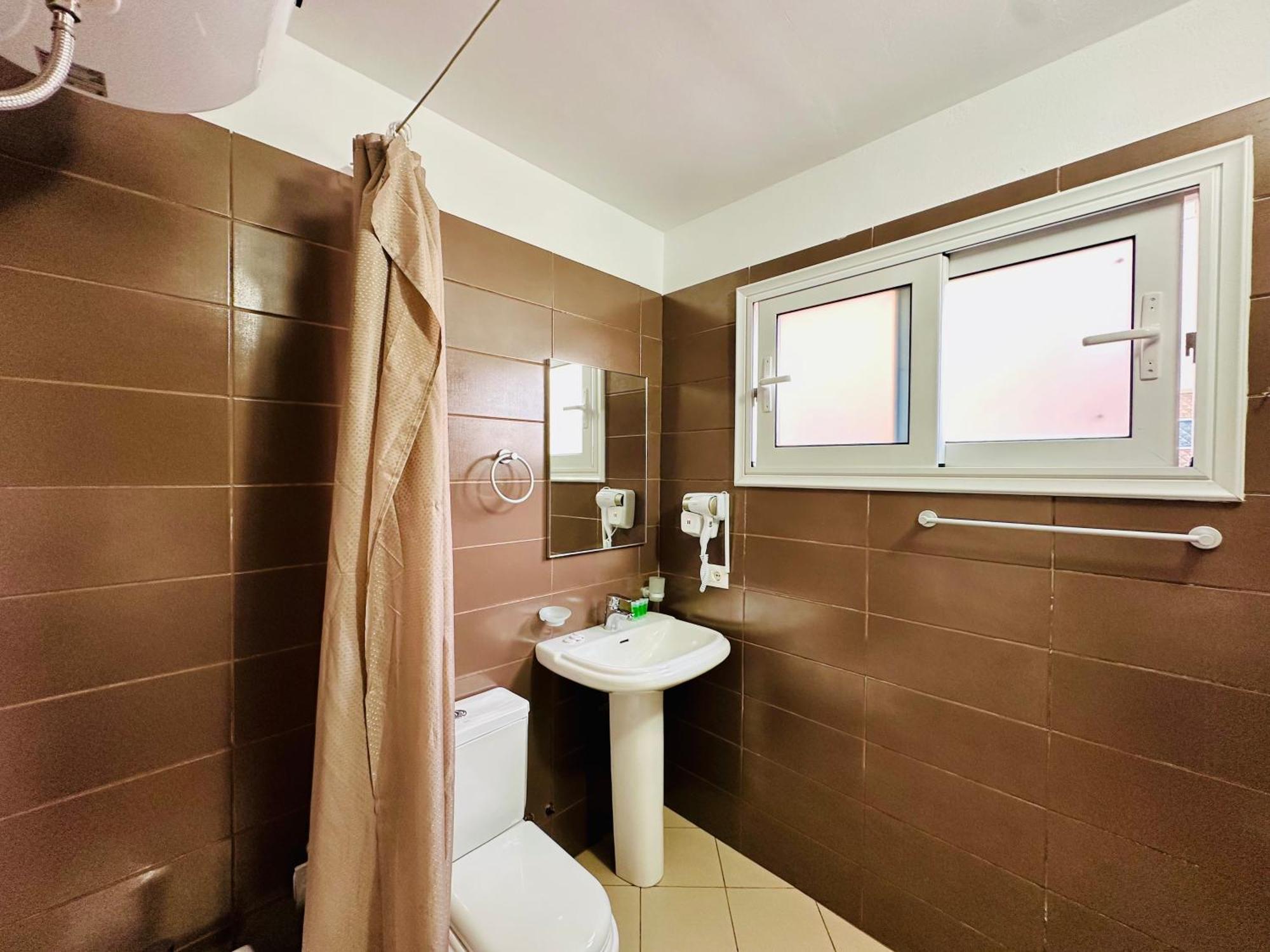 Jico Travel - Villa Colombo Vlorë Kamer foto