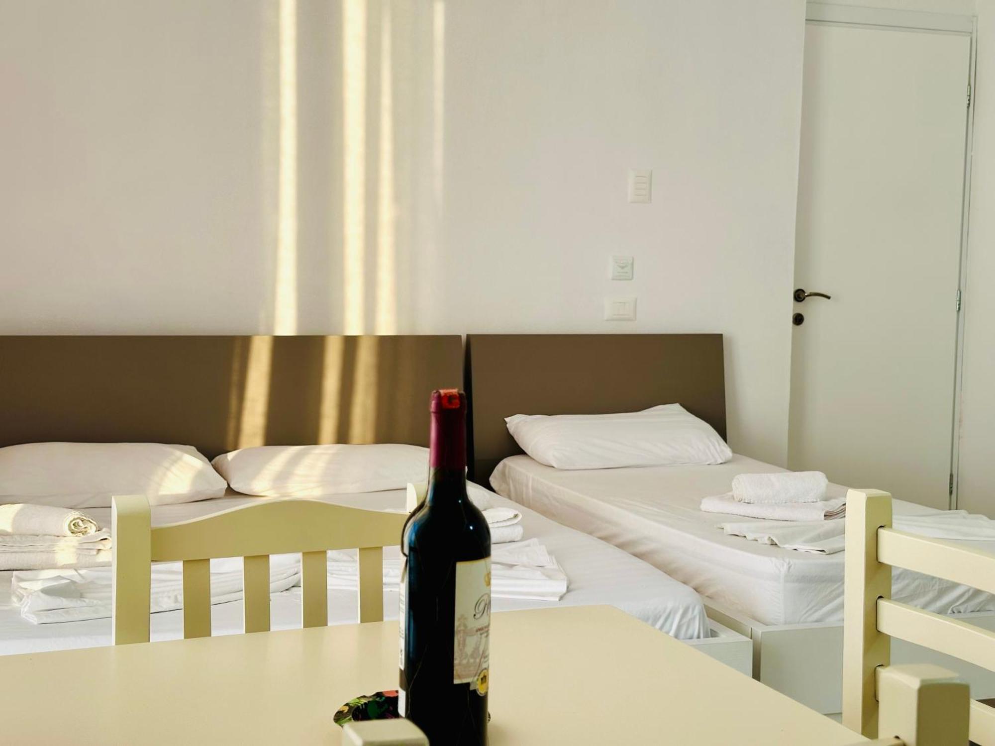 Jico Travel - Villa Colombo Vlorë Kamer foto